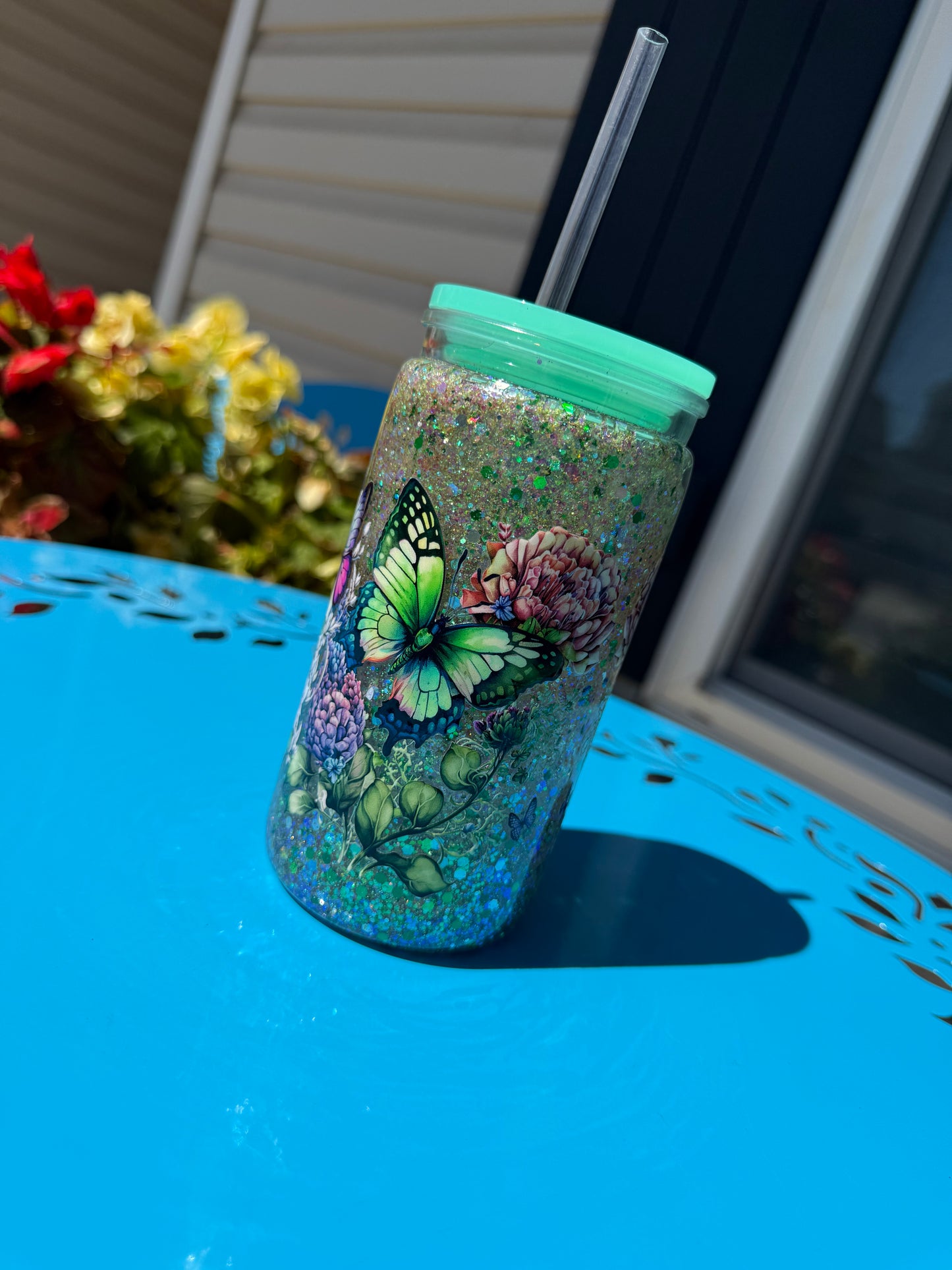 Plants and Butterfly Glitter Snow Globe Tumbler